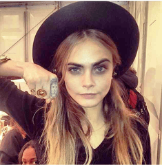 MODELS OFF DUTY! CARA DELEVINGNE AND JORDAN DUNN SPOTTED IN ALONA RINGS