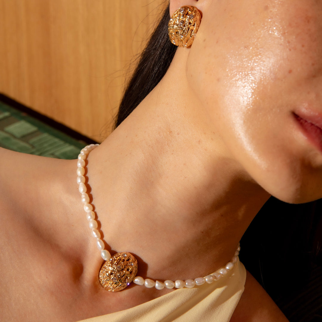 DARLA Necklace - Gold and Pearl