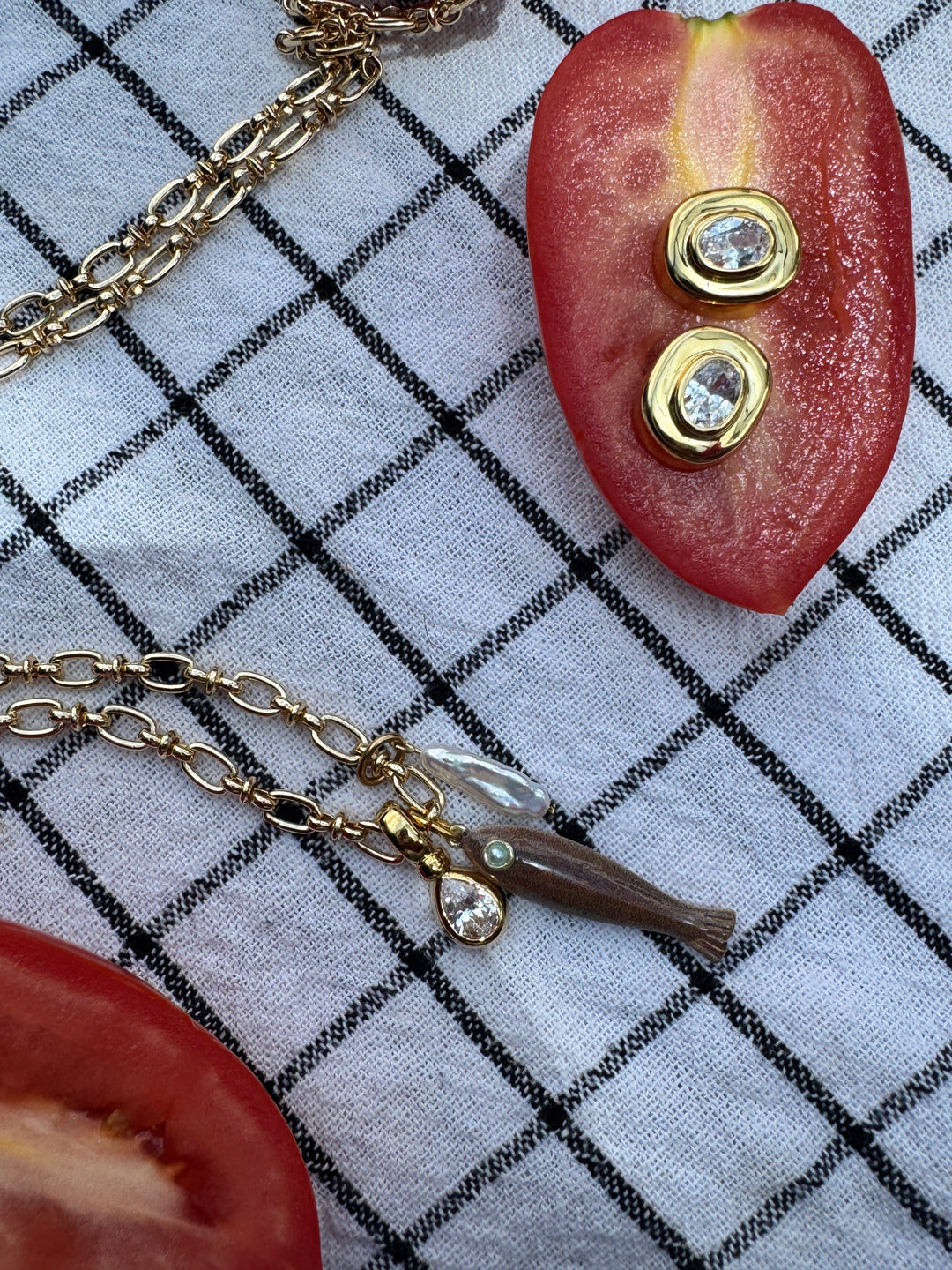 SOLE Necklace - Gold & Pearl