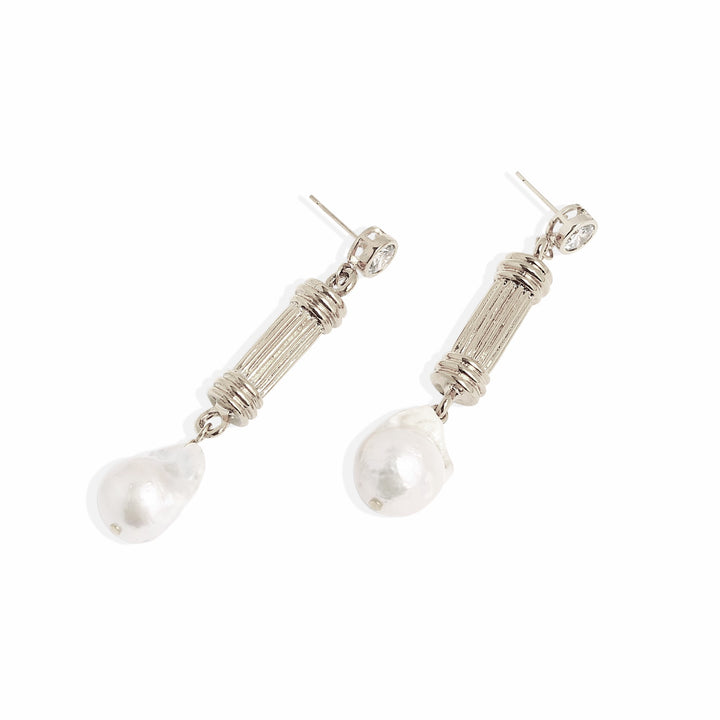 LILA Pearl Earrings - Silver