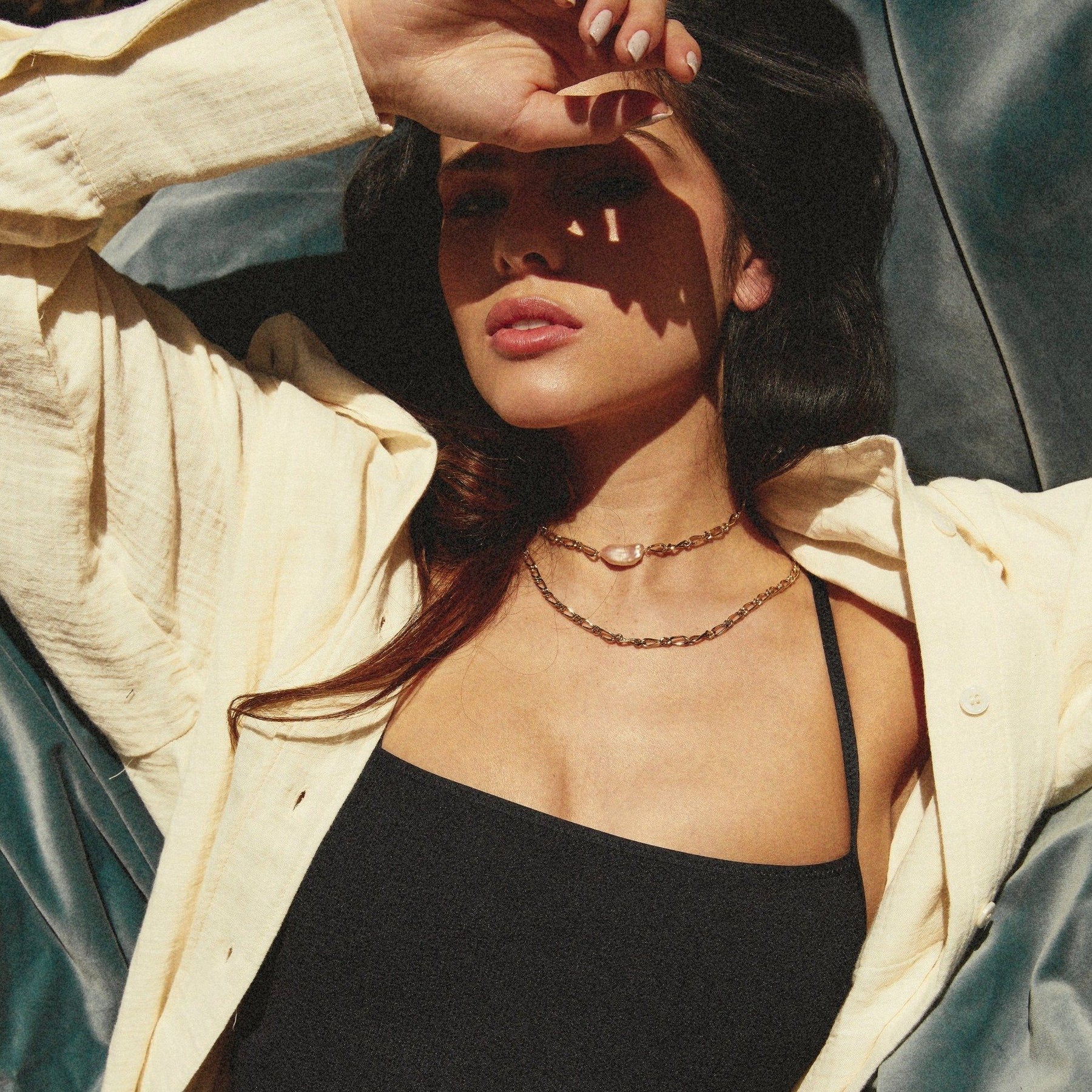 Cover image for Pearl Choker Silver and the Ammonite Necklace: How Modern Jewellery Finds Balance Between Elegance and Earth
