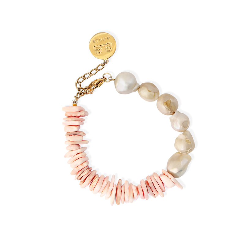 DAPHNE Bracelet - Pearls with Pink Seashells